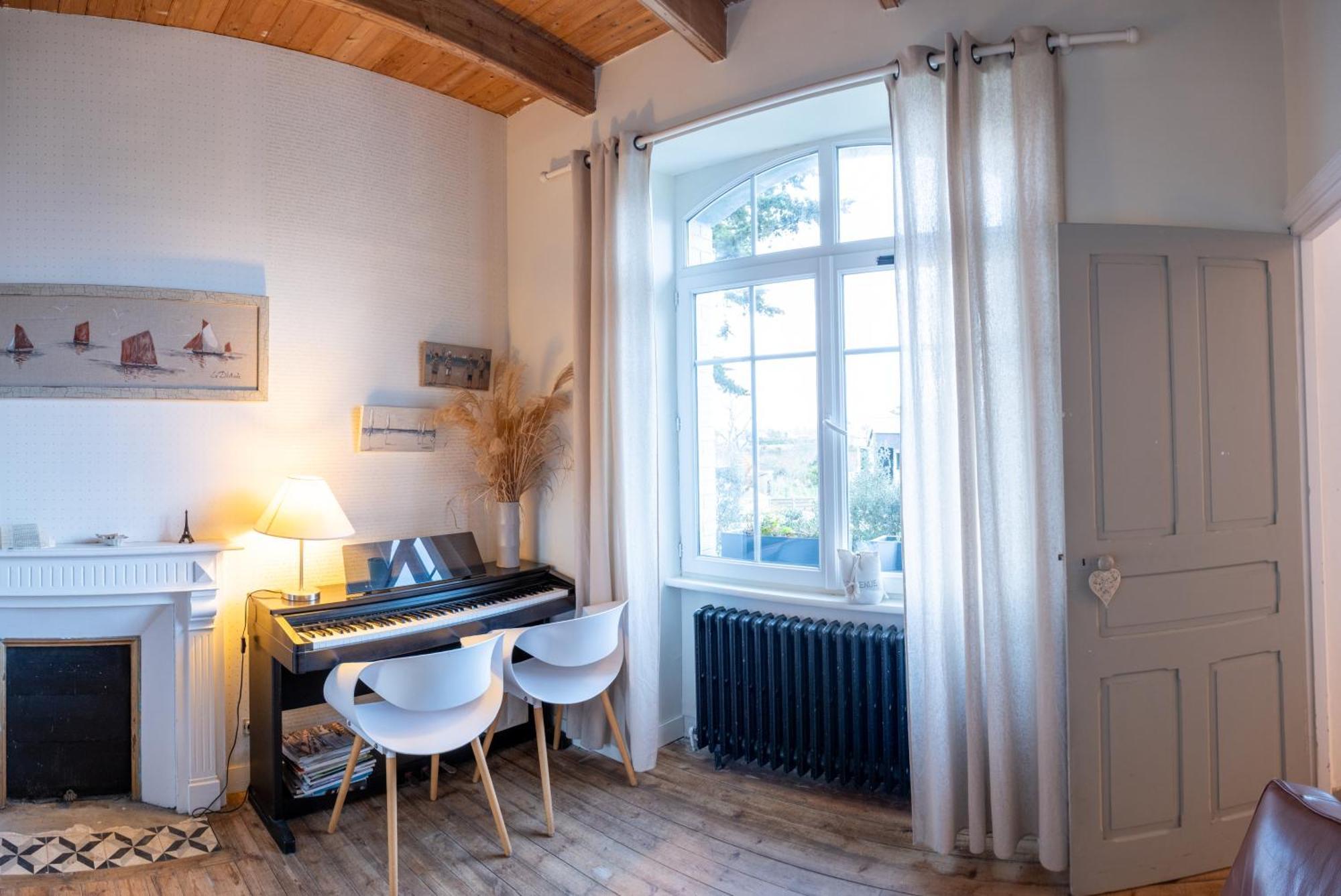 La Maison Aux Volets Bleus A 300M De La Plage Locquirec Exterior foto