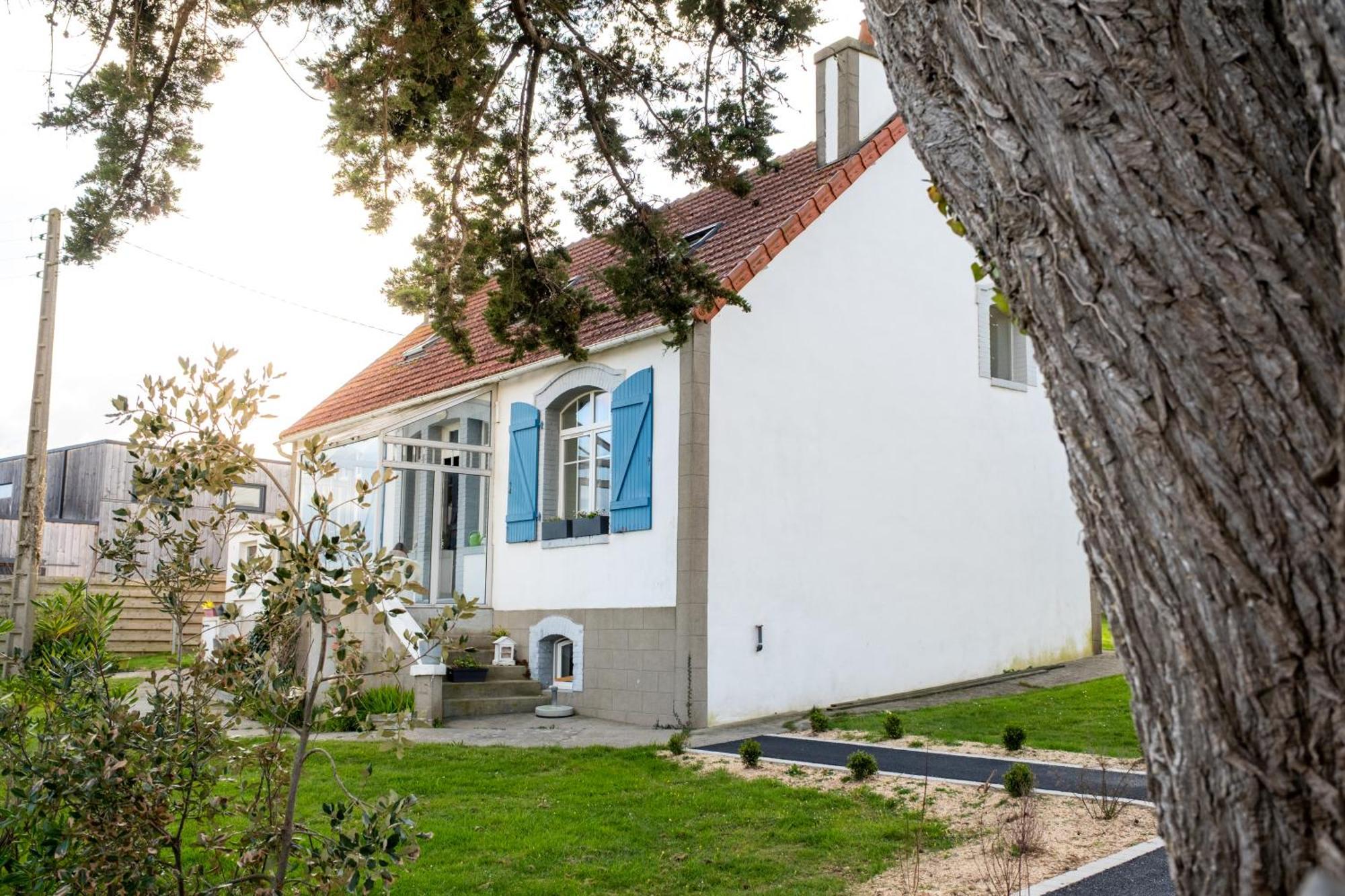 La Maison Aux Volets Bleus A 300M De La Plage Locquirec Exterior foto